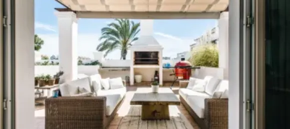 5 bedrooms Villa in Estepona, Spain No. 142062 12