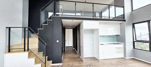 2 bedrooms Warehouse in Huai Khwang, Thailand No. 21856 2