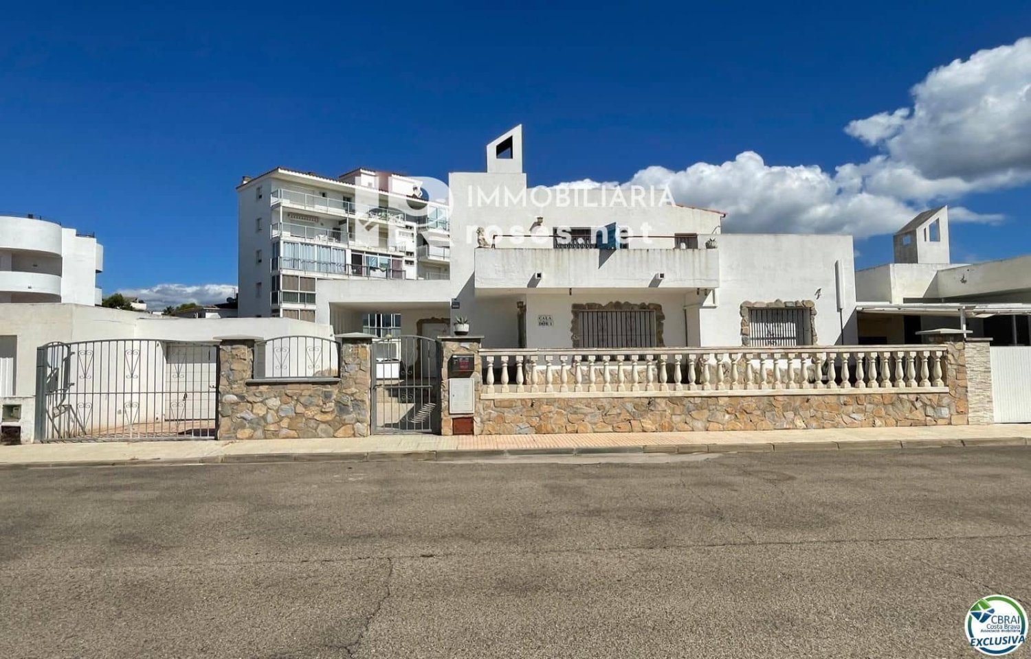 3 bedrooms Townhouse in Roses, Spain No. 219390