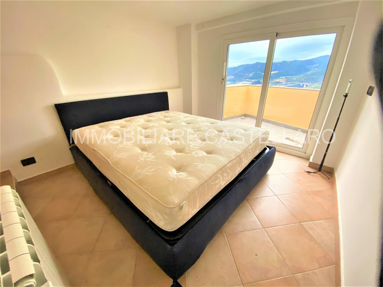 5 rooms Apartment in Castellaro, Italy No. 86404