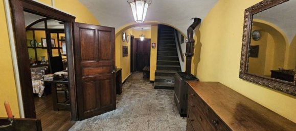 Дом с 7 комнатами в Камандона, Италия № 211920 6