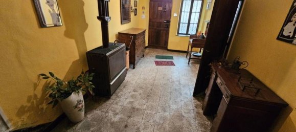 Дом с 7 комнатами в Камандона, Италия № 211920 7