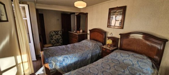 Дом с 7 комнатами в Камандона, Италия № 211920 38