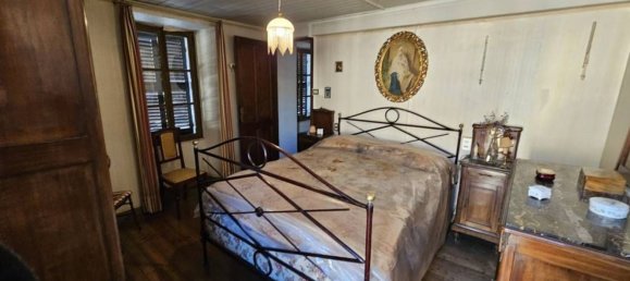 Дом с 7 комнатами в Камандона, Италия № 211920 43