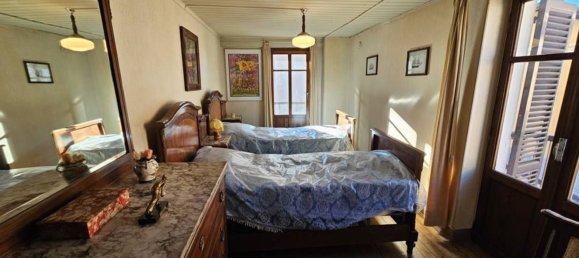 Дом с 7 комнатами в Камандона, Италия № 211920 36