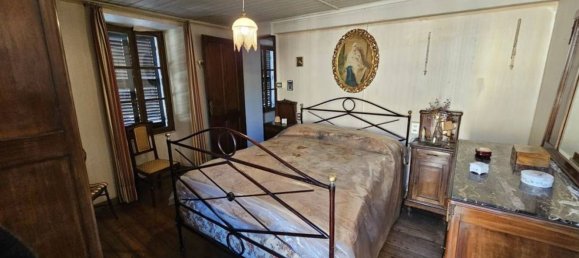 Дом с 7 комнатами в Камандона, Италия № 211920 44