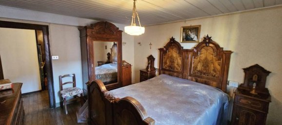 Дом с 7 комнатами в Камандона, Италия № 211920 34