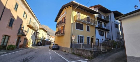 Дом с 7 комнатами в Камандона, Италия № 211920 3