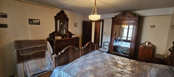 Дом с 7 комнатами в Камандона, Италия № 211920 35