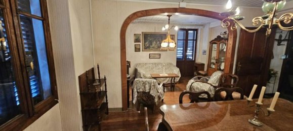 Дом с 7 комнатами в Камандона, Италия № 211920 25