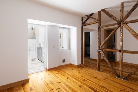 2 bedrooms Apartment in Lisbon, Portugal No. 255372