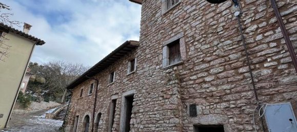 4 rooms House in Visso, Italy No. 229360 19