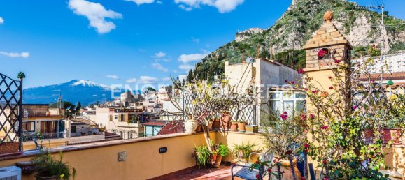 6 rooms Duplex in Taormina, Italy No. 129241 10