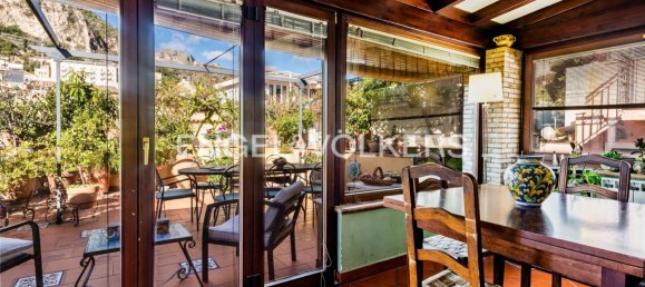 6 rooms Duplex in Taormina, Italy No. 129241 22