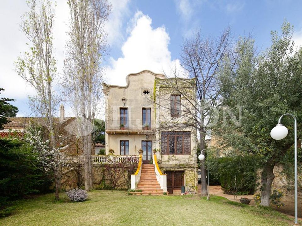 6 Schlafzimmer Villa in Tiana, Spain, Nr. 176678