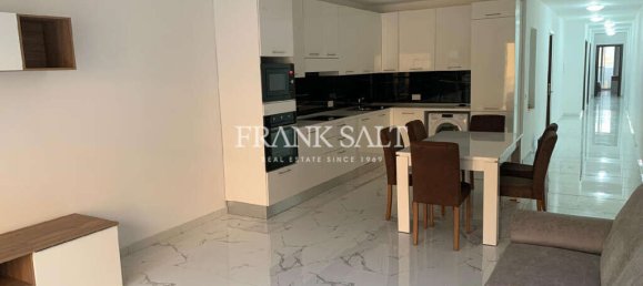 3 bedrooms Apartment in Victoria, Malta No. 572 3