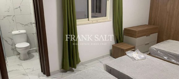 3 bedrooms Apartment in Victoria, Malta No. 572 11