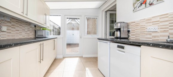 4 bedrooms House in Clacton-on-Sea, United Kingdom No. 1826 23