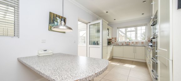 4 bedrooms House in Clacton-on-Sea, United Kingdom No. 1826 19