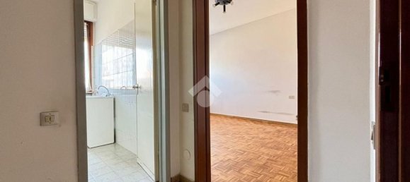 2-salle Appartement à Treviglio, Italy No. 284330 12