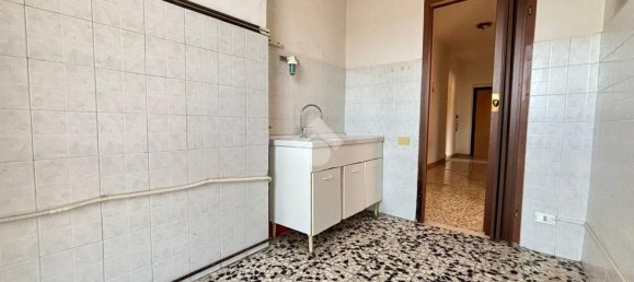 2-salle Appartement à Treviglio, Italy No. 284330 10