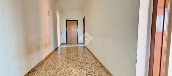 2-salle Appartement à Treviglio, Italy No. 284330 14