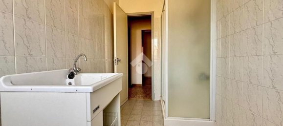 2-salle Appartement à Treviglio, Italy No. 284330 16