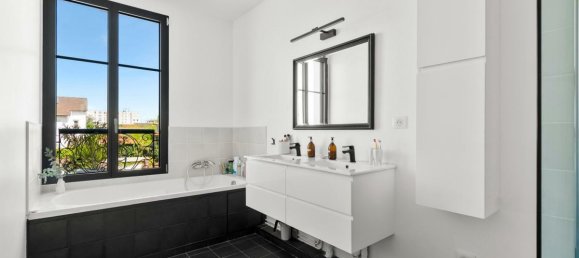 Casa de 4 dormitorios en Colombes, France No. 297041 12