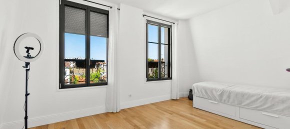 Casa de 4 dormitorios en Colombes, France No. 297041 15