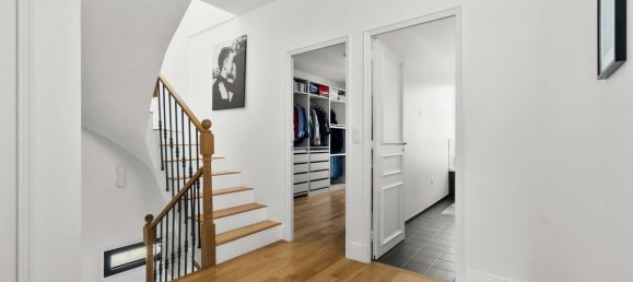 Casa de 4 dormitorios en Colombes, France No. 297041 9