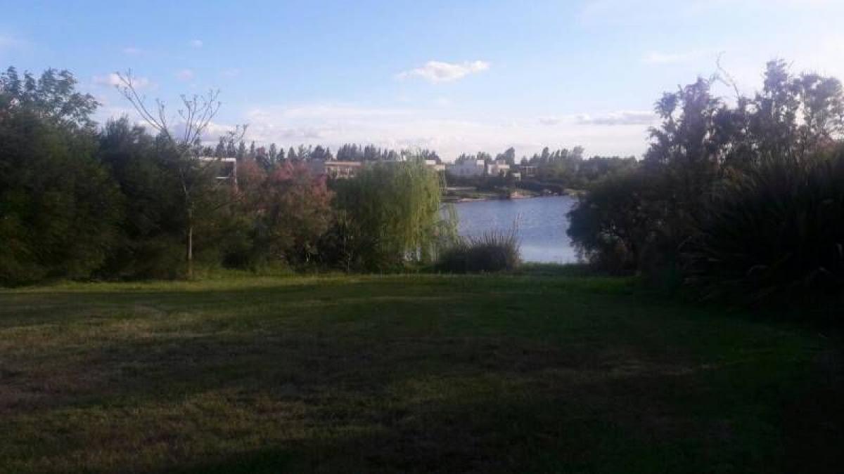  Land in Tigre, Argentina No. 121312