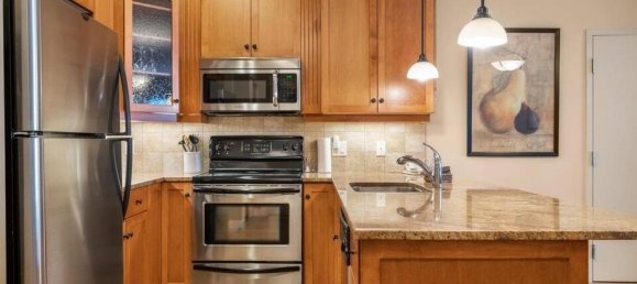 2 bedrooms House in British Columbia, Canada No. 1218 6