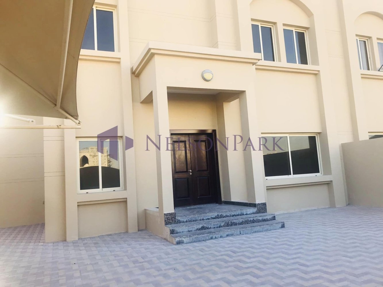 Вилла с 6 спальнями в Доха, Катар № 934