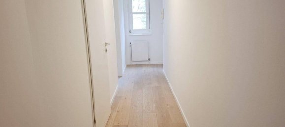 2 rooms Apartment in Wahring, Austria No. 155349 6