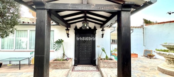 4 Schlafzimmer Villa in Estepona, Spain, Nr. 143323 2