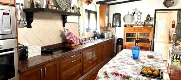 4 Schlafzimmer Villa in Estepona, Spain, Nr. 143323 5