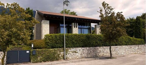 5 rooms Villa in Borso del Grappa, Italy No. 302716 3