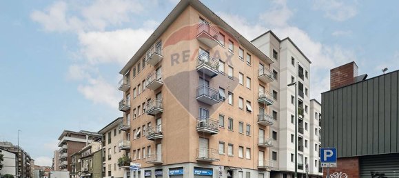 Apartamento T2 em Sesto San Giovanni, Italy N.º 327939 32