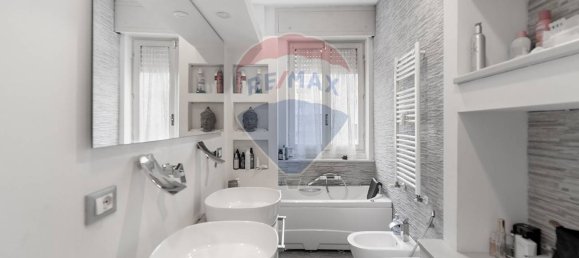 Apartamento T2 em Sesto San Giovanni, Italy N.º 327939 29