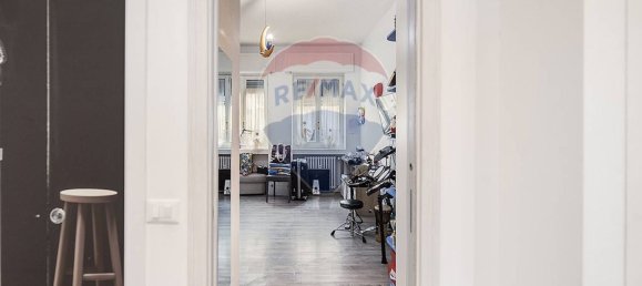 Apartamento T2 em Sesto San Giovanni, Italy N.º 327939 9