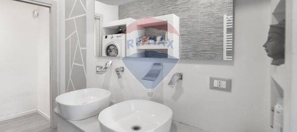 Apartamento T2 em Sesto San Giovanni, Italy N.º 327939 30