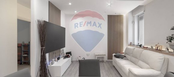 Apartamento T2 em Sesto San Giovanni, Italy N.º 327939 3