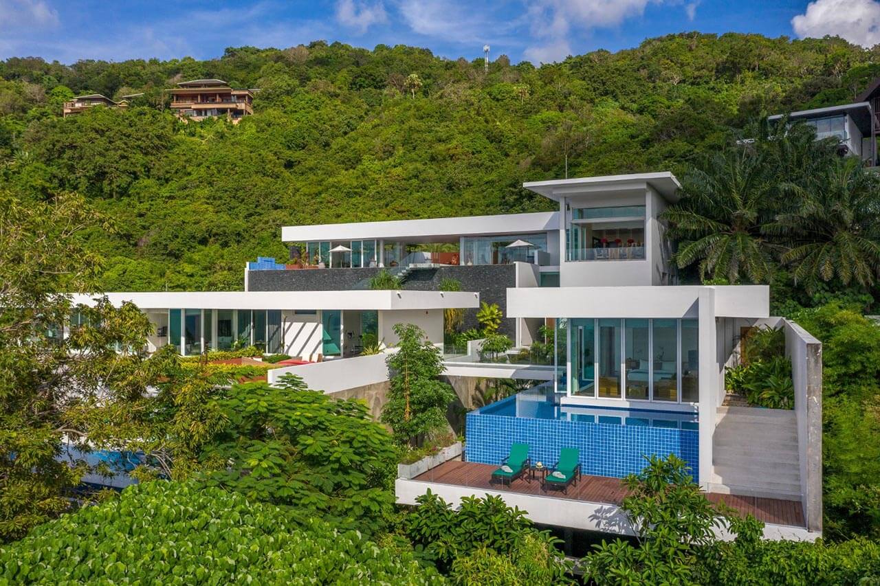 4 bedrooms Villa in Phuket, Thailand No. 337