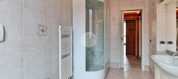 Apartamento de 3 divisões em Asti, Italy N.º 30696 6