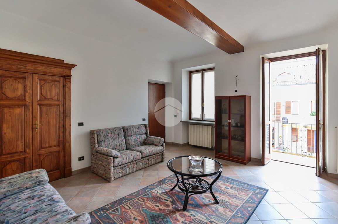 Apartamento de 3 divisões em Asti, Italy N.º 30696