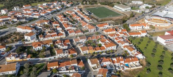 3 bedrooms House in Monforte, Portugal No. 19489 5