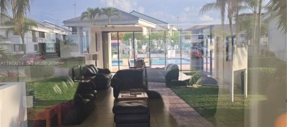 4 dormitorios villa en venta en Miami, Miami-Dade, Florida, USA № 615731 19