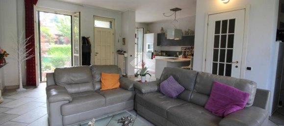 3 Schlafzimmer Villa in Rho, Italy, Nr. 374090 6