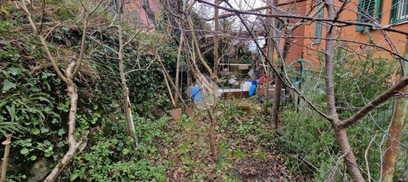 Квартира с 1 спальней в Генуя, Италия № 153391 3