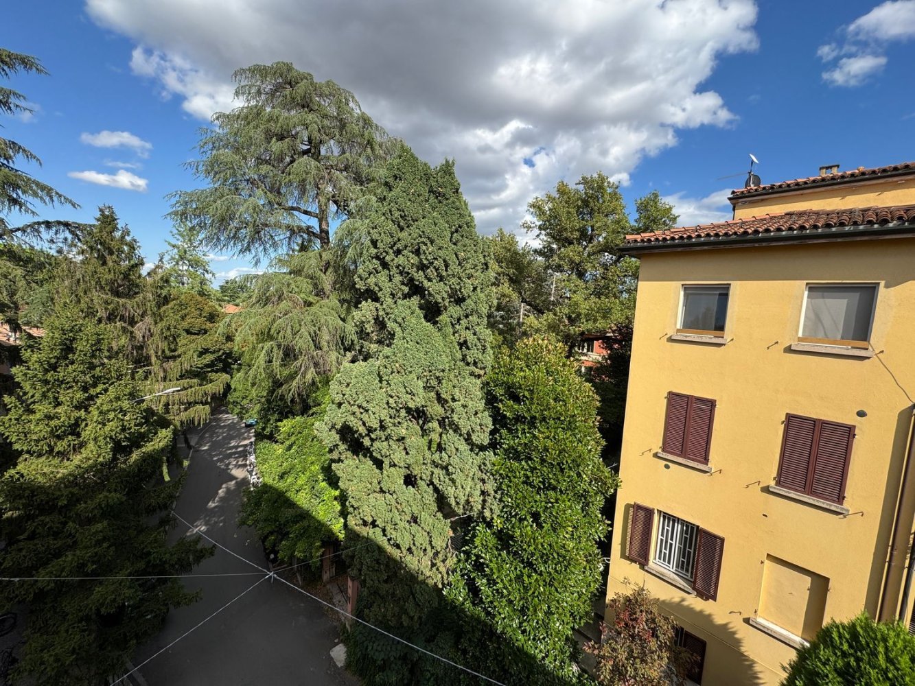 3 bedrooms Apartment in Bologna, Italy No. 347704